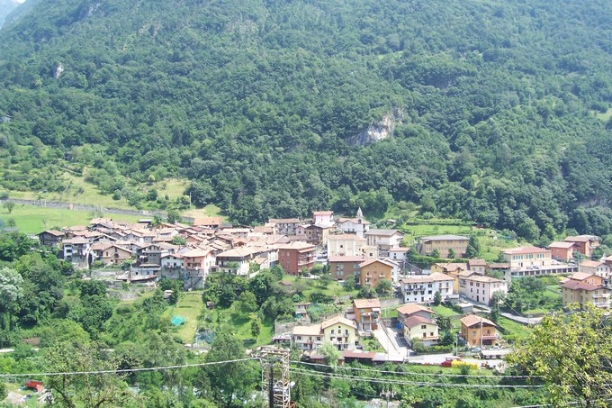 Domenica di solidarietà a Mazzuno per recuperare il centro giovanile