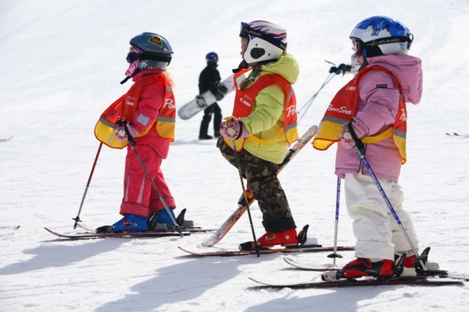 Ski pass gratuiti ai bambini e ragazzi camuni: successo di utenti su tutte le piste del territorio