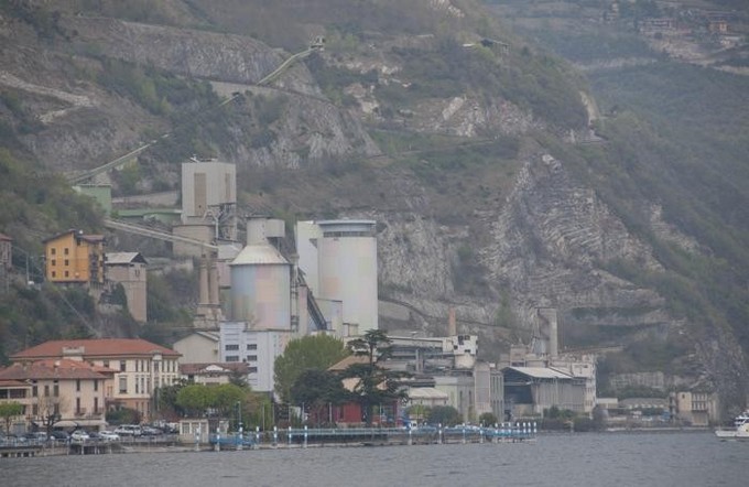 Cementificio di Tavernola, al referendum per la chiusura o riconversione a fini turistici del sito ha vinto il “Sì”