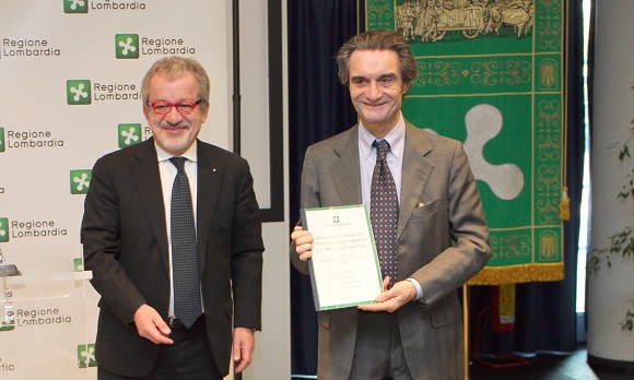 Regione Lombardia: passaggio di consegne tra Roberto Maroni e Attilio Fontana