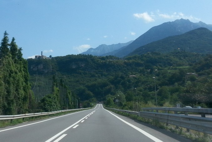 Valcamonica. Polemica sui nuovi guardrail nella zona di Boario