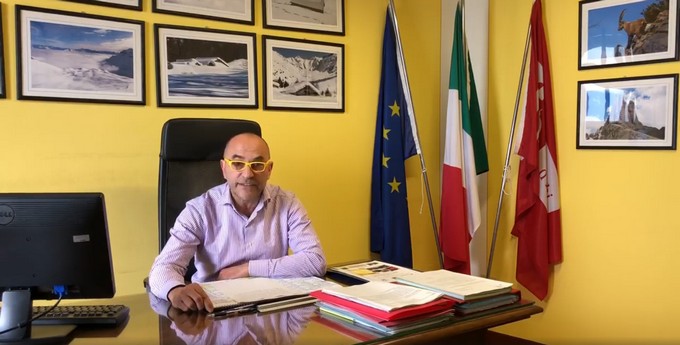 Monte Isola, l’appello del sindaco su Facebook: ‘Aprite case vacanze’