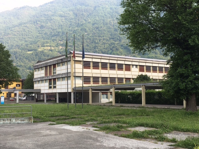 Edolo, inaugurata la nuova aula informatica nella scuola elementare