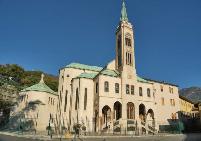 Lovere, le reliquie delle Sante in processione sul battello
