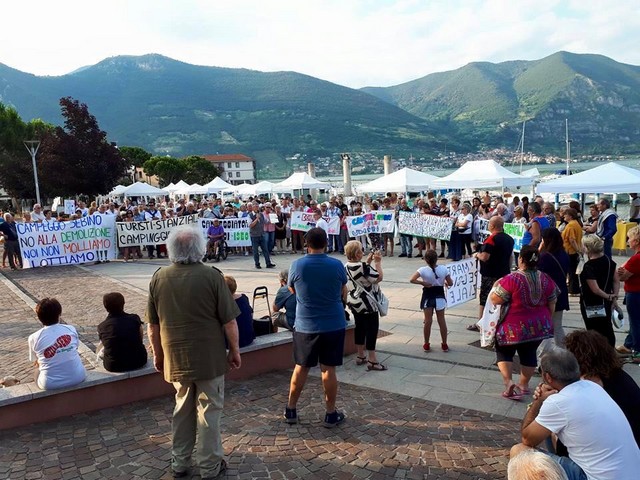Iseo, sabato ultima protesta dei campeggiatori