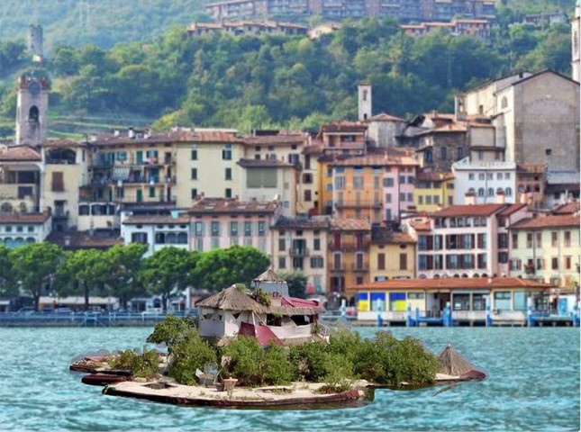 Lago d’Iseo, in autunno arriva l’isola di bottiglie che depura l’acqua degli studenti di Lovere