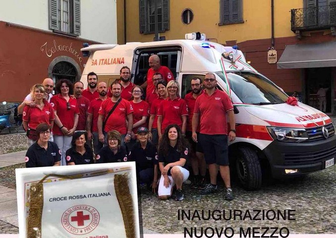 Breno, la Croce Rossa ha una nuova ambulanza. L’inaugurazione durante le serate in piazza del Ferragosto brenese