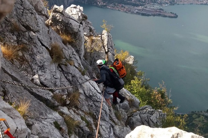 Trentapassi, bloccata sulla ferrata chiede aiuto al Soccorso alpino