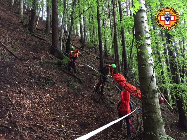 CNSAS, giornate di lavoro. Un 56enne muore mentre cerca funghi a Schilpario, a Stadolina intervento per una 49enne