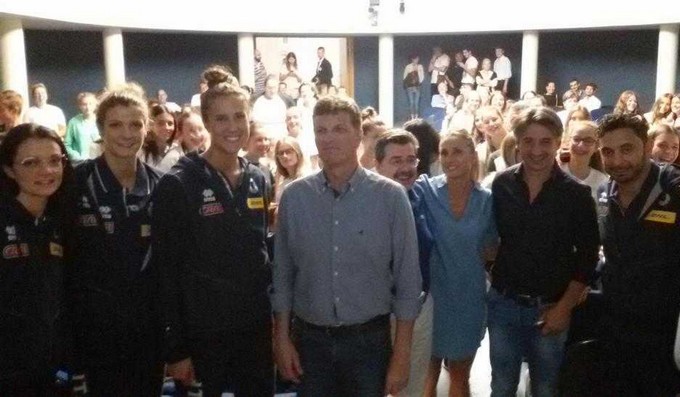 Boario, una serata “azzurra” con le campionesse di volley. Oggi e domani le amichevoli col Giappone al Pala CBL