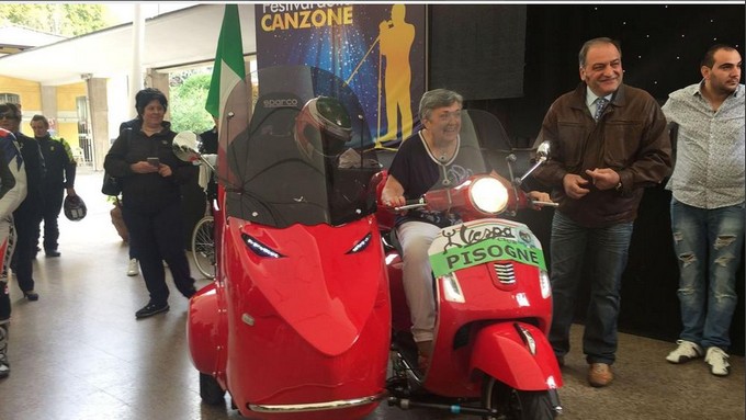 Boario, donato il primo sidecar con trasporto di carrozzine per diversamente abili