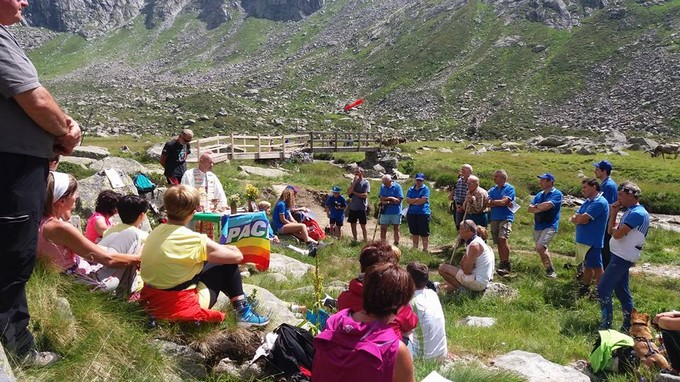 Un anno in cammino senza dimenticare la solidarietà con don Battista Dassa