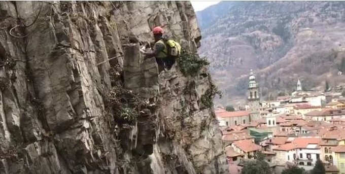 Breno, procedono i lavori per l’ascensore per il castello (rimasto senza gestore)