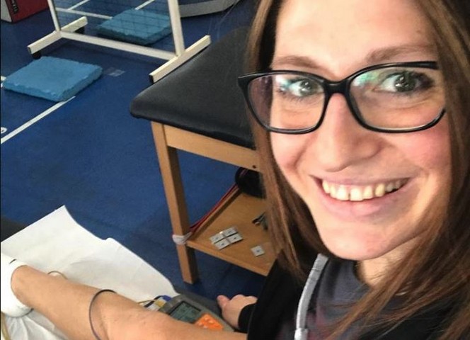 Elena Fanchini comincia la riabilitazione dopo la caduta