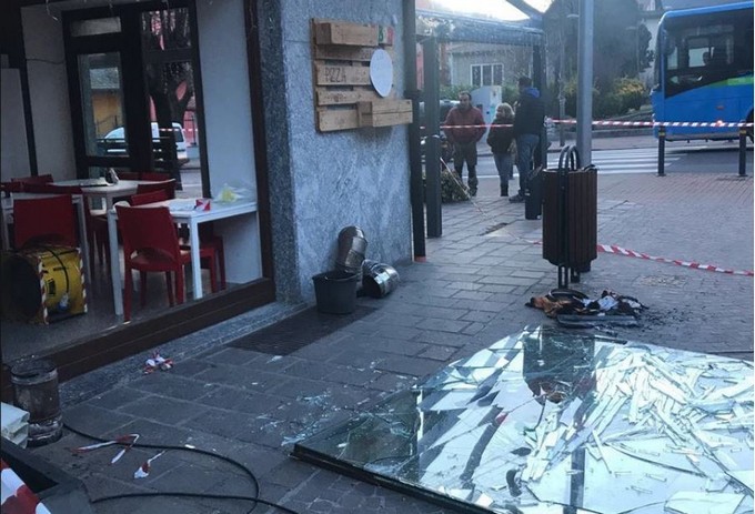 Edolo, la cappa di abbattimento fumi all’origine dell’esplosione in pizzeria