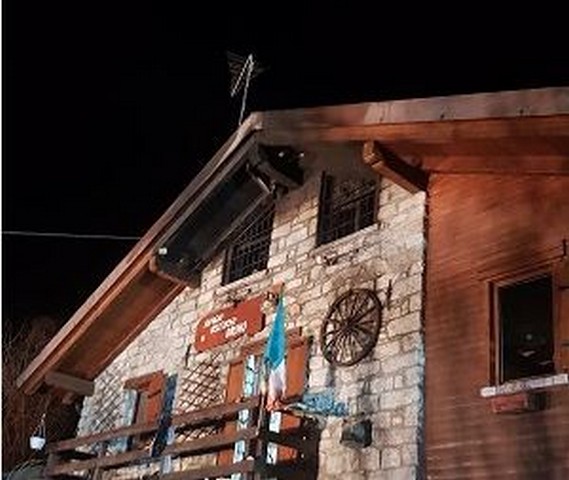 Cevo, incendio in una seconda casa: danni al tetto