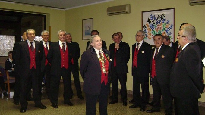 Addio alla maestra del coro Isca Elena Allegretti