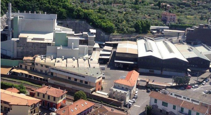 Marone, i dipendenti della Dolomite Franchi contro le accuse di inquinamento
