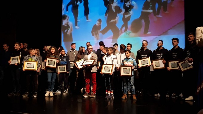 Premio al Merito sportivo 2018: il Teatro delle Ali si riempie di giovani atleti camuni