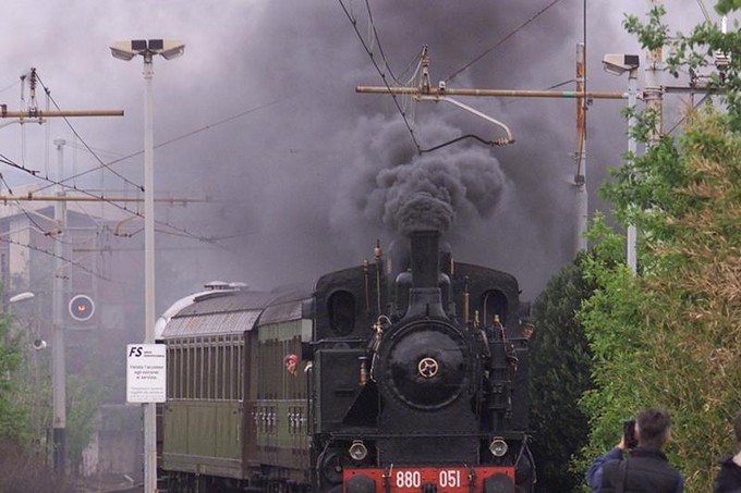 Torna l’Iseo Express, sei viaggi lungo il lago a bordo del treno turistico a vapore