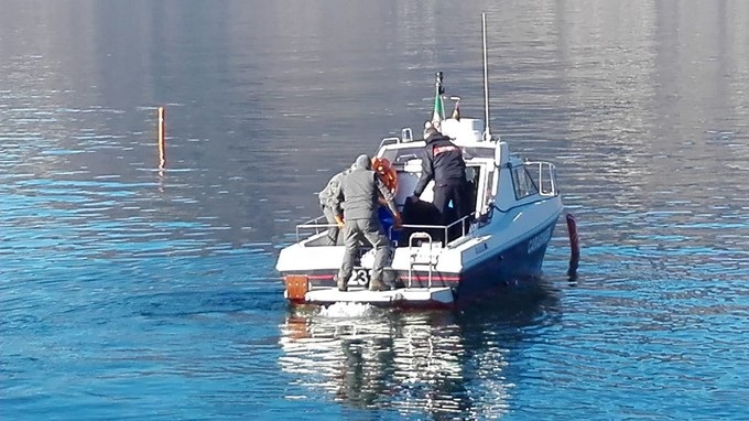 Marone, recuperata un’altra rete abusiva nel lago d’Iseo