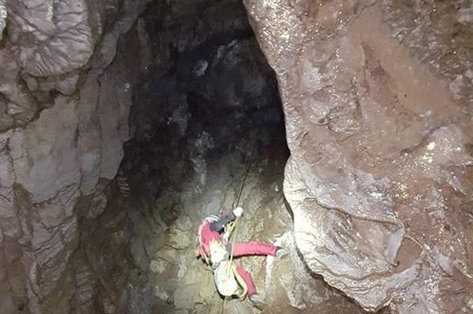 Alla scoperta del mondo sotterraneo con il corso di Speleologia del C.A.I. di Lovere