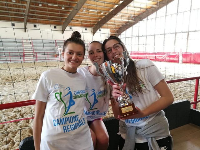 Le atlete del Meneghini di Edolo ed il Golgi di Breno premiate dalla Comunità Montana