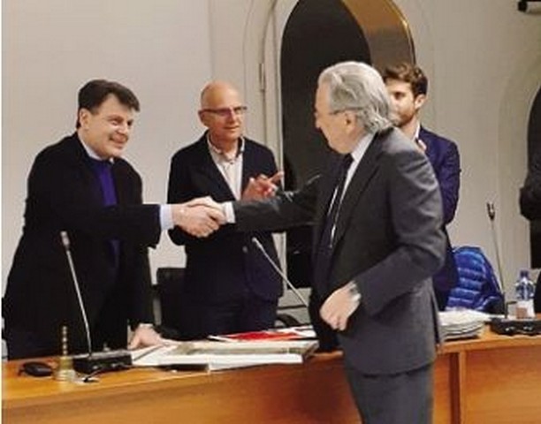 Lovere, l’amministrazione premia Lucchini RS con il Laurum