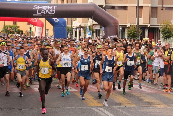 Di corsa da Sulzano a Pisogne: domenica va in scena la 10 Miglia del Sebino