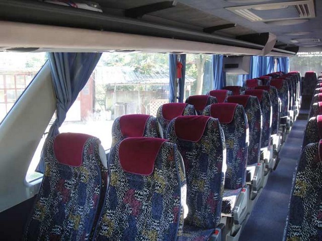 La gita scolastica rischia di saltare: l’autista del pullman risulta positivo all’alcoltest
