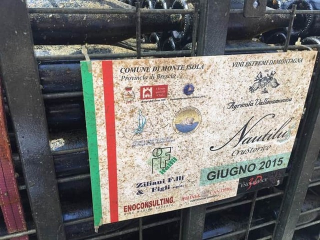 Dal lago d’Iseo riemergono le quattromila bottiglie di millesimo 2014 dell’Azienda Agricola Valle Camonica di Alex Belingheri