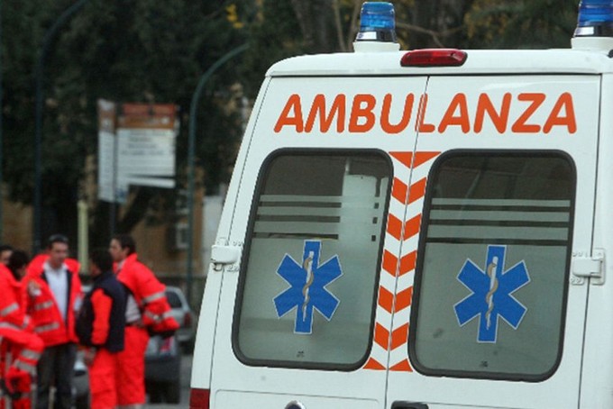 Frontale tra auto a Gratacasolo: quattro feriti non gravi, tra cui una bambina di un anno