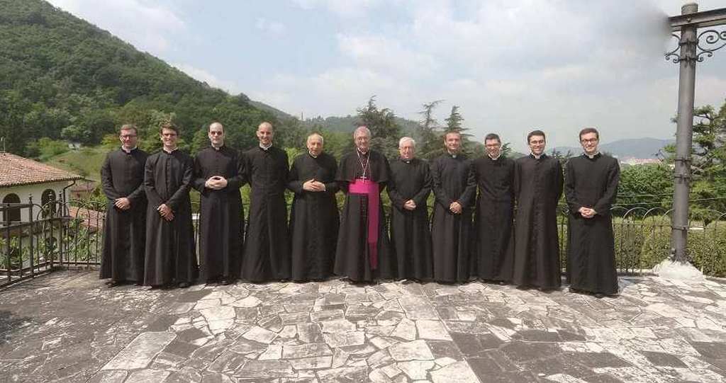 Ordinati a Brescia otto nuovi sacerdoti. Ad Edolo domenica festa per don Daniel Pedretti