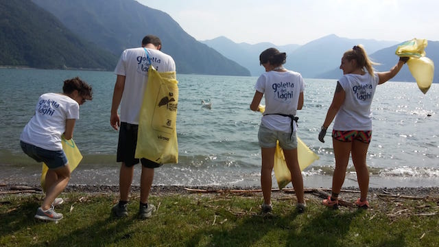 Lago d’Iseo promosso dalla Goletta dei laghi, ma resta l’allarme per le microplastiche