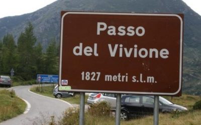 Passo del Vivione ancora chiuso sul versante bresciano: lavori in corso e furbetti che aggirano il divieto